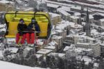 Suisse : face au réchauffement climatique, une station de ski refroidit artificiellement la montagne